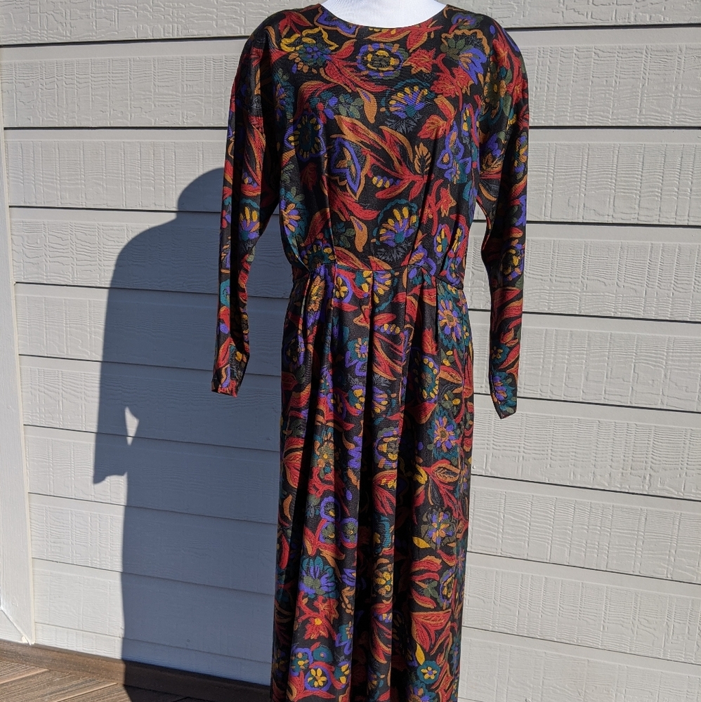 VNG midi dress flower print jewel colors